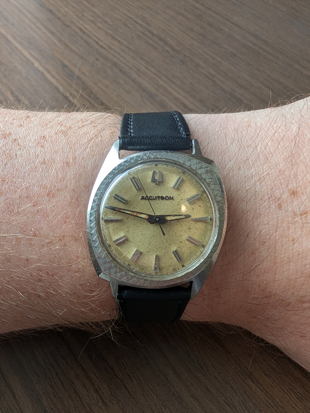 Accutron 214 Floppy Football Case Tuning Fork Movement Tropical Dial Runs M6 196